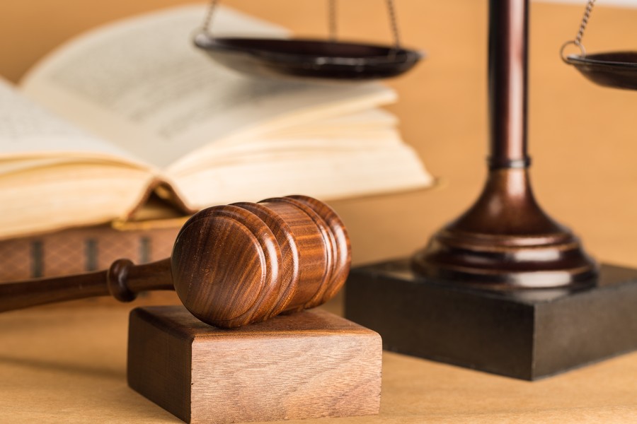 上海刑事案件律師幽默解讀：疫情防控中的那些“不聽話”行為