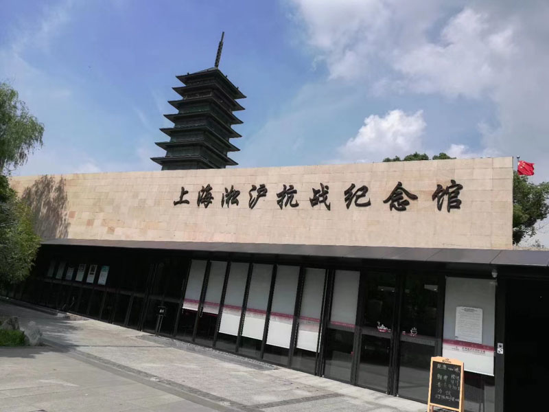 以牟利為目的與多人進(jìn)行網(wǎng)絡(luò)視頻裸聊的行為如何定罪？上海知名刑事大律師告訴您