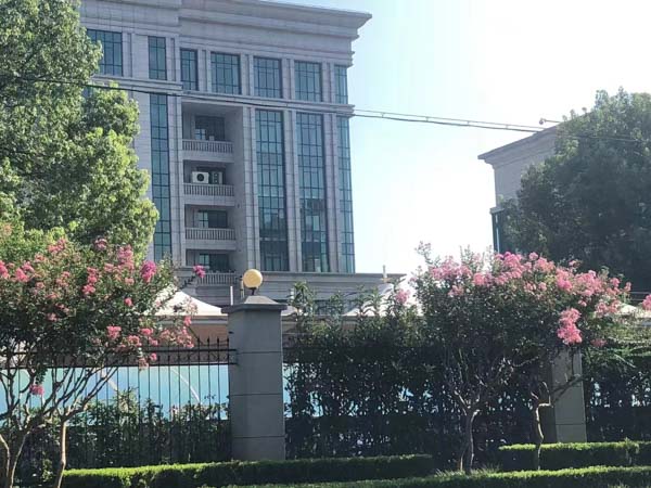 頻仍交易賺取客戶高額手續費，上海刑事案件律師來講講假期貨騙局